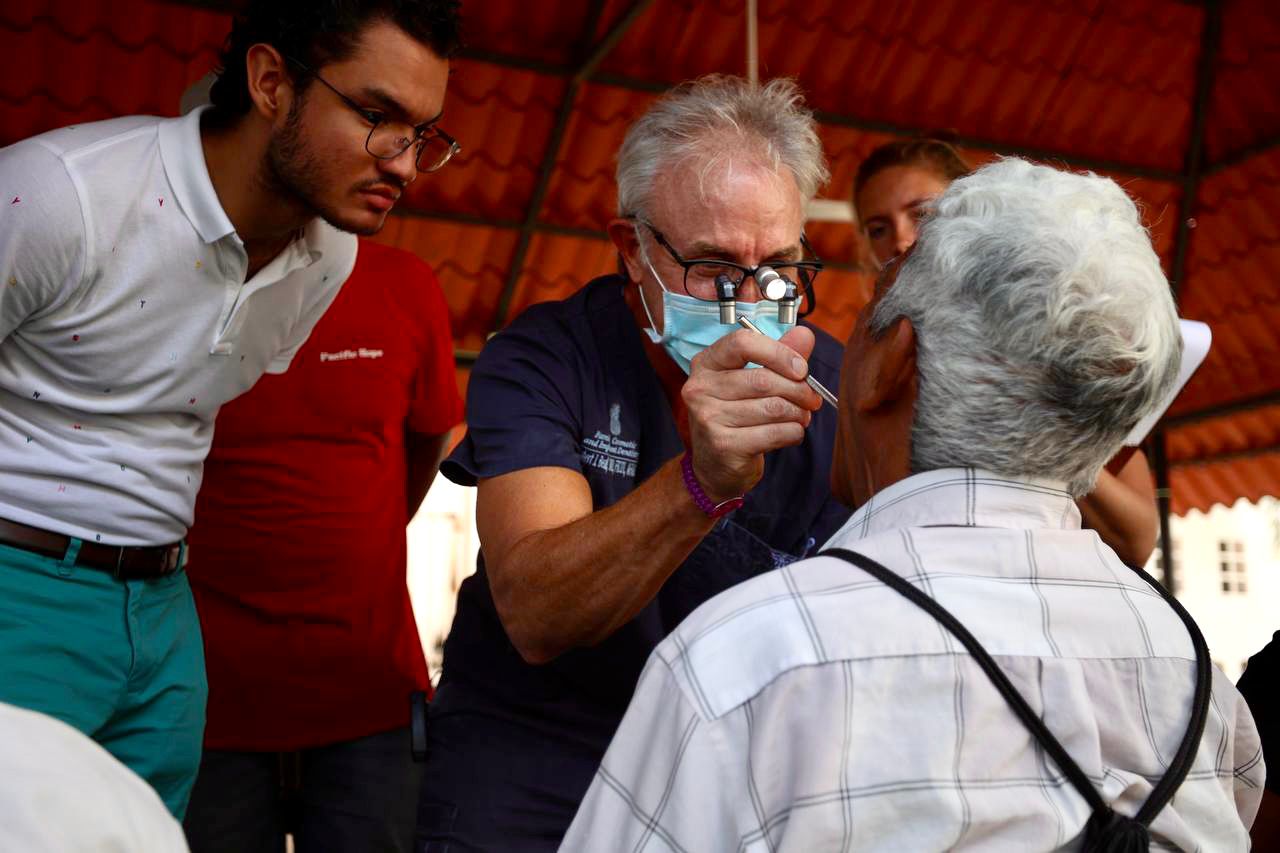 uploads/6/32/01 (550).Jpeg